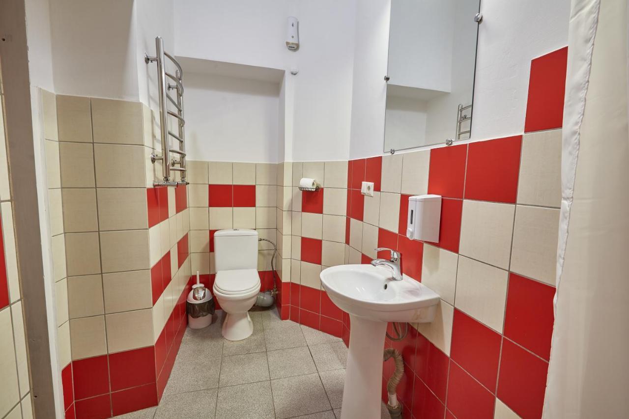 Shelter Apartamento Lviv Exterior foto